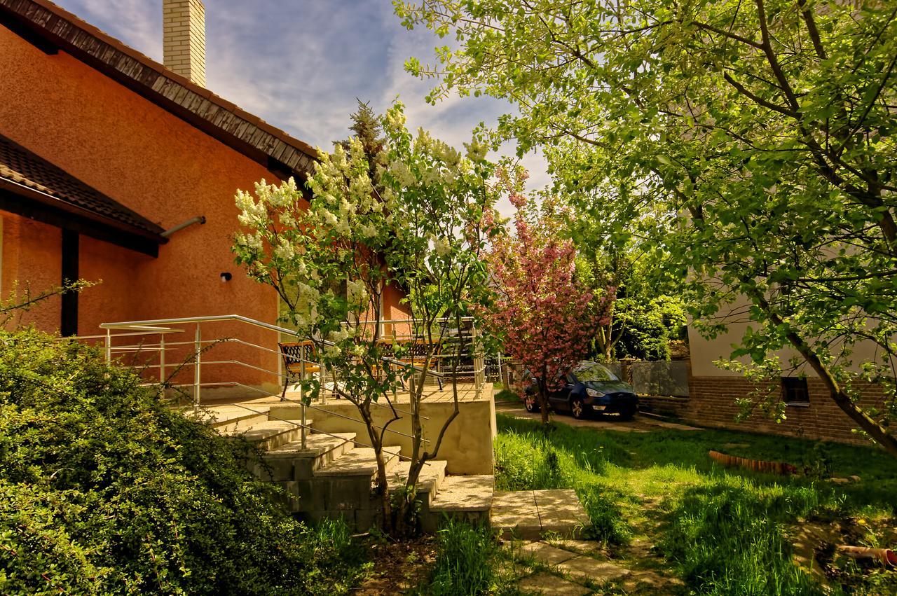 Cozy Gardens Apartments In براغ المظهر الخارجي الصورة